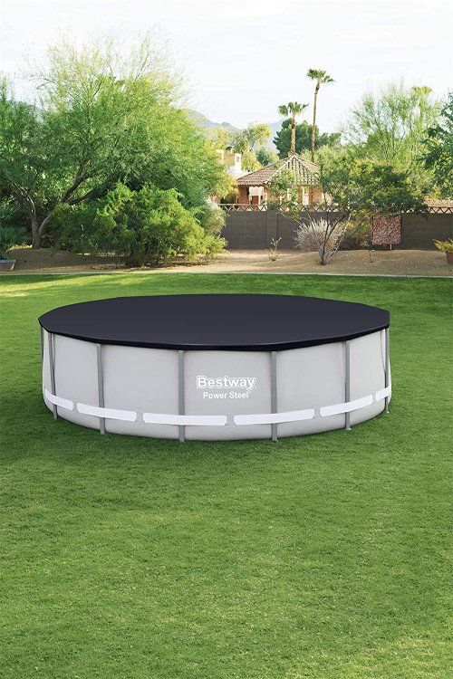 Bestway afdekzeil op een rond frame zwembad in de tuin