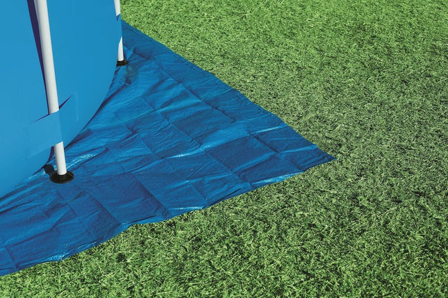 Bestway grondzeil onder een frame zwembad op het gras