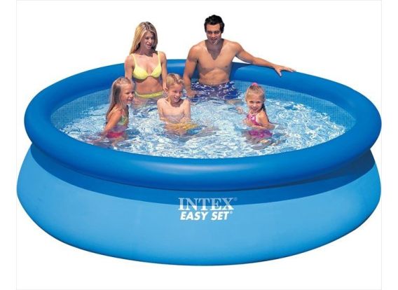 Gezin in het blauwe Intex Easy Set zwembad