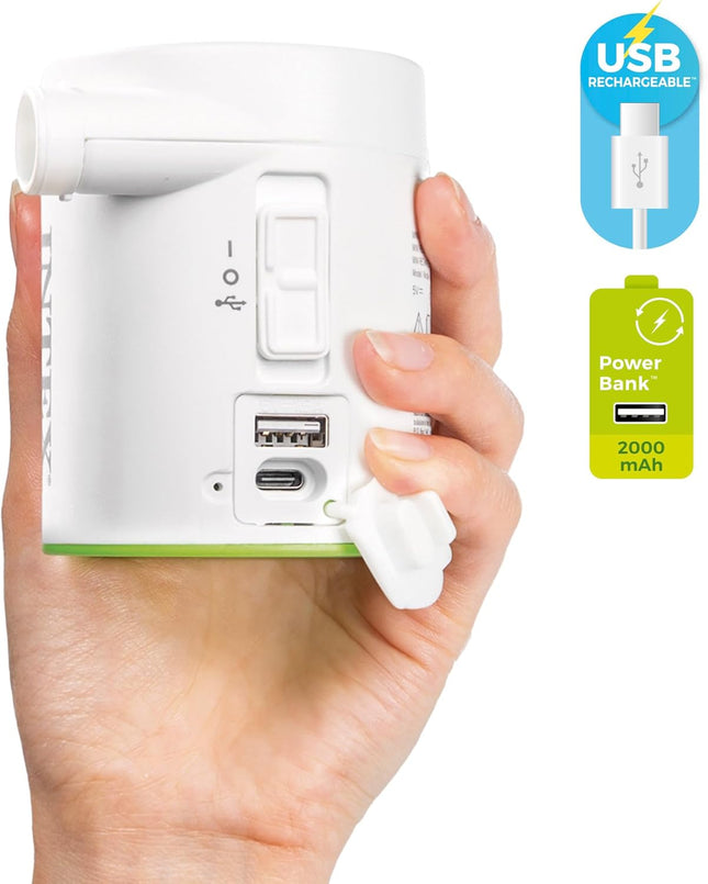 Hand houdt de Intex Quickfill USB200R oplaadbare pomp