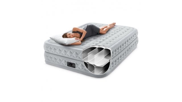 Doorsnede van het Intex Supreme Air-Flow luchtbed met vrouw